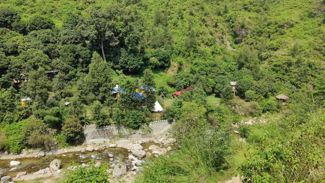 Hobo Huts By The Riverside Panuanaula Екстер'єр фото